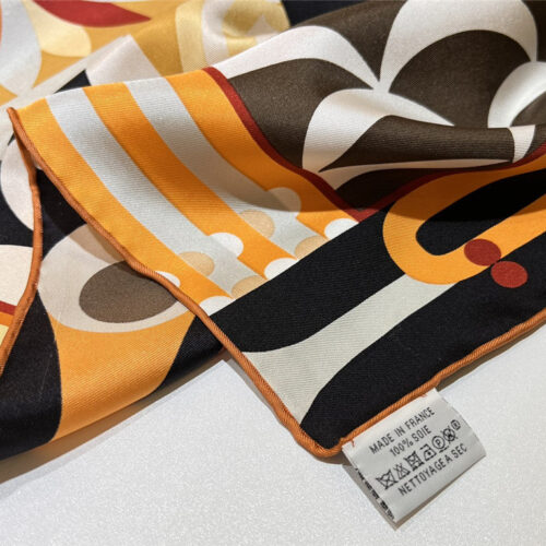 High Quality Luxury Hermes “Grand Parade” 90Cm Square Scarf product detail
