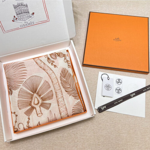 High Quality Luxury Hermes “Palm Family” 90 Cm Lightweight Square Scarf product detail
