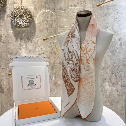 High Quality Luxury Hermes “Palm Family” 90 Cm Lightweight Square Scarf product detail