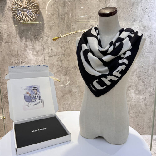 High Quality Luxury Chanel Gradient Color Coco Series Thin Cashmere Square Scarf