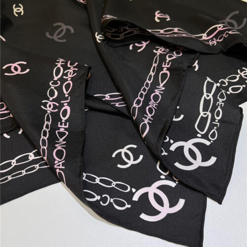 High Quality Luxury Chanel Chain With Special Double C Scarf product detail