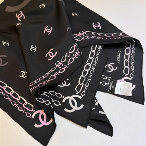 High Quality Luxury Chanel Chain With Special Double C Scarf product detail