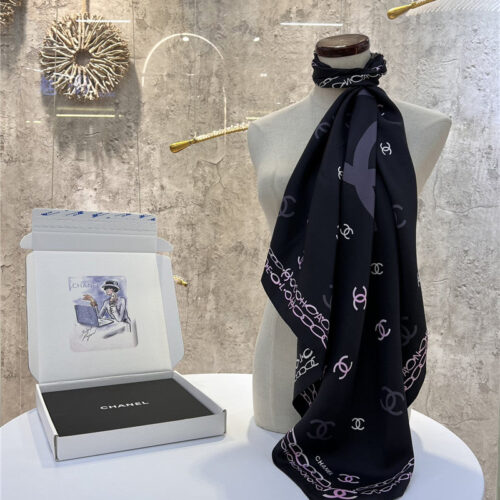 High Quality Luxury Chanel Chain With Special Double C Scarf