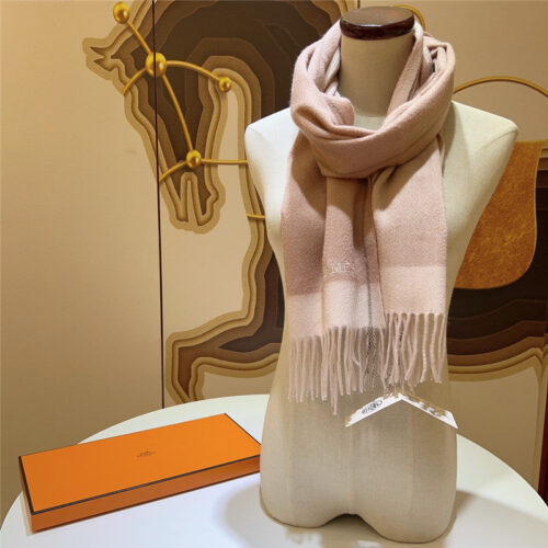 High Quality Luxury Hermes Cashmere Scarf – Style 26191 alternate view