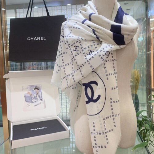 High Quality Luxury Chanel Letter Small Logo Scarf alternate view