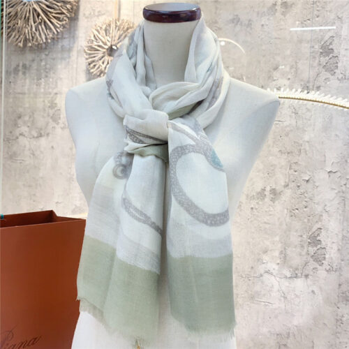 High Quality Luxury Loro Piana Cashmere Scarf – Style 26613