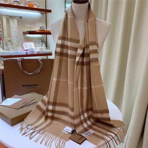 High Quality Luxury Burberry Classic Plaid Cashmere Scarf – Style 24615