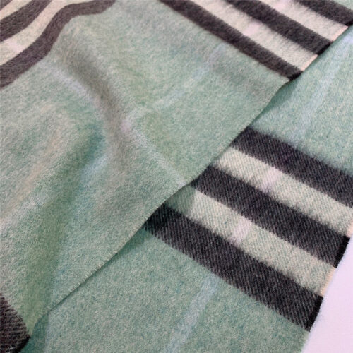 High Quality Luxury Burberry Classic Plaid Cashmere Scarf – Style 24616 product detail