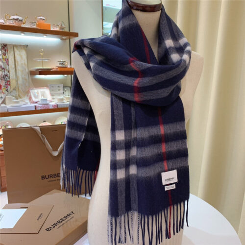 High Quality Luxury Burberry Classic Plaid Cashmere Scarf – Style 24618 alternate view