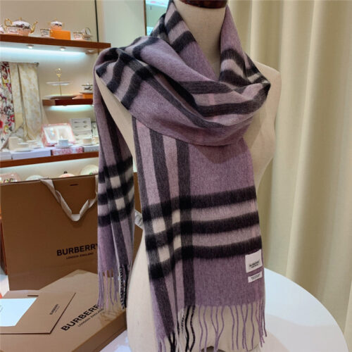 High Quality Luxury Burberry Classic Plaid Cashmere Scarf – Style 24619 alternate view