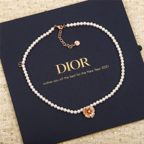 High Quality Luxury Dior Cornflower Pearl Necklace alternate view