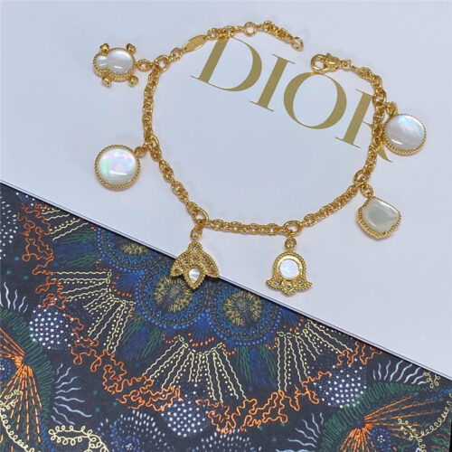 High Quality Luxury Dior Lucky Charm Jewelry Bracelet product detail