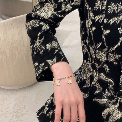 High Quality Luxury Dior Lucky Charm Jewelry Bracelet product detail