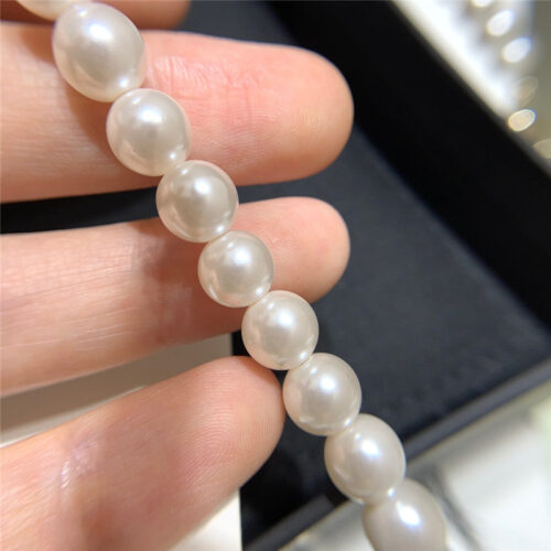 High Quality Luxury Chanel Calligraphy Letter Pearl Necklace product detail