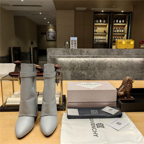 High Quality Luxury Givenchy Cropped Leg Boots – Style 69859 product detail