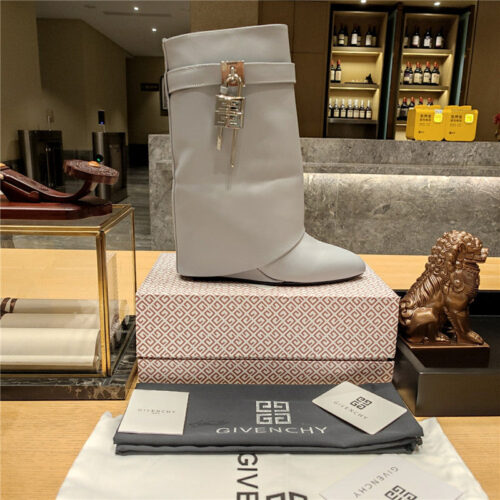 High Quality Luxury Givenchy Cropped Leg Boots – Style 69859 product detail