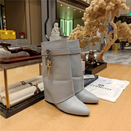 High Quality Luxury Givenchy Cropped Leg Boots – Style 69859