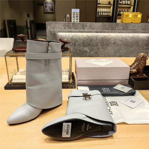 High Quality Luxury Givenchy Cropped Leg Boots – Style 69859 product detail