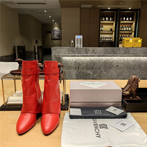 High Quality Luxury Givenchy Cropped Leg Boots – Style 00931 product detail