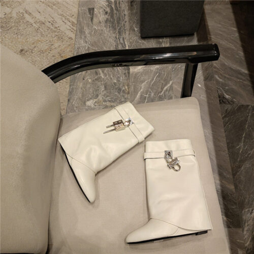 High Quality Luxury Givenchy Cropped Leg Boots – Style 66467 product detail