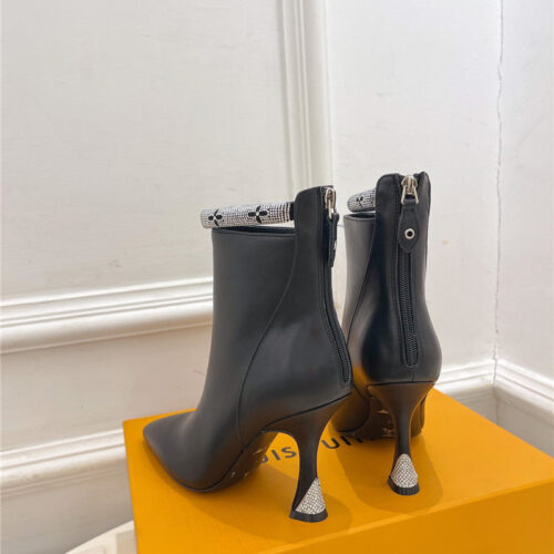 High Quality Luxury Louis Vuitton Small Square Toe Diamond Heel Boots product detail