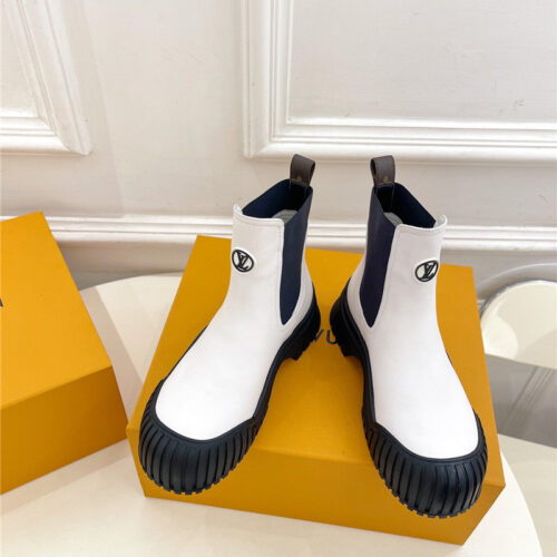 High Quality Luxury Louis Vuitton Chelsea Boots – Style 63811 alternate view