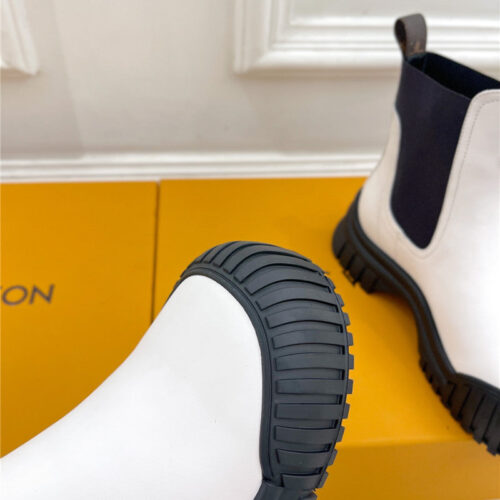 High Quality Luxury Louis Vuitton Chelsea Boots – Style 63811 product detail
