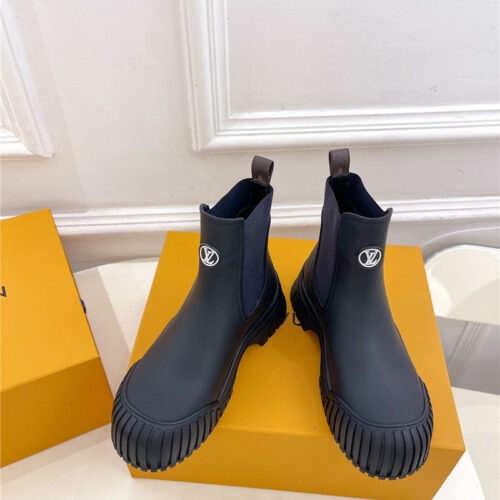 High Quality Luxury Louis Vuitton Chelsea Boots – Style 53635 alternate view