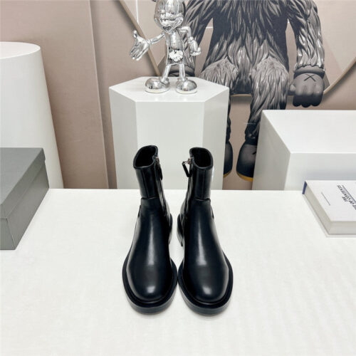 High Quality Luxury Balenciaga Round Toe Buttoned Boots – Style 41539 product detail