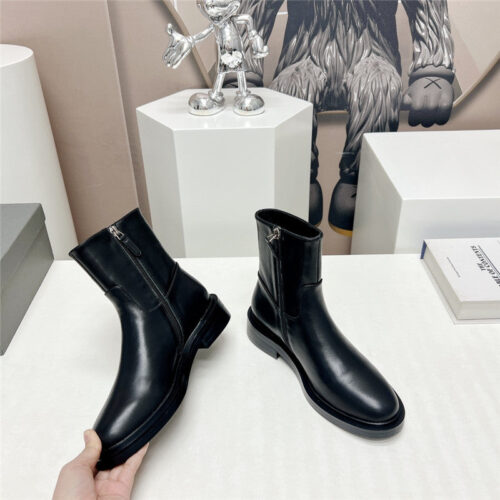 High Quality Luxury Balenciaga Round Toe Buttoned Boots – Style 41539 product detail