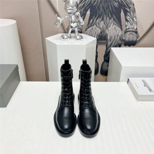 High Quality Luxury Balenciaga Round Toe Buttoned Boots product detail