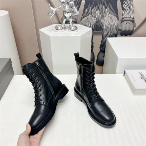 High Quality Luxury Balenciaga Round Toe Buttoned Boots product detail