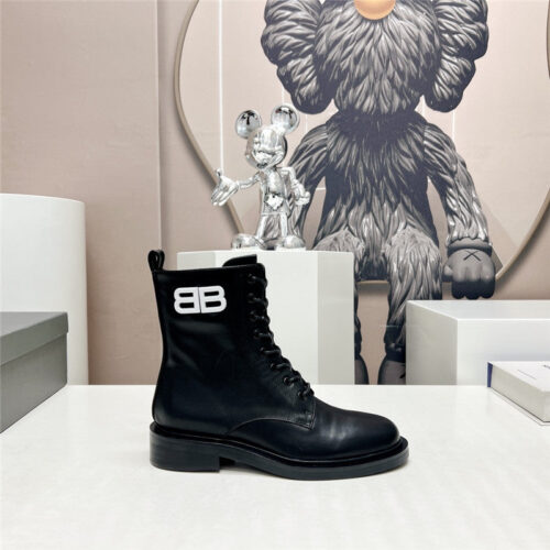 High Quality Luxury Balenciaga Round Toe Buttoned Boots product detail