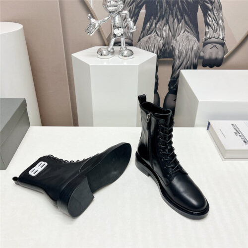 High Quality Luxury Balenciaga Round Toe Buttoned Boots product detail