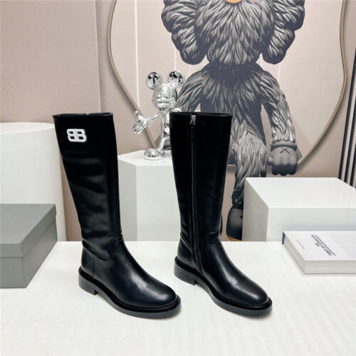 High Quality Luxury Balenciaga Round Toe Buttoned Boots – Style 03683