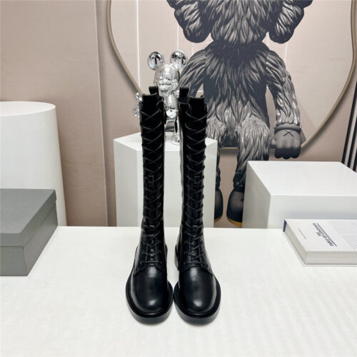 High Quality Luxury Balenciaga Round Toe Buttoned Boots – Style 01987 product detail
