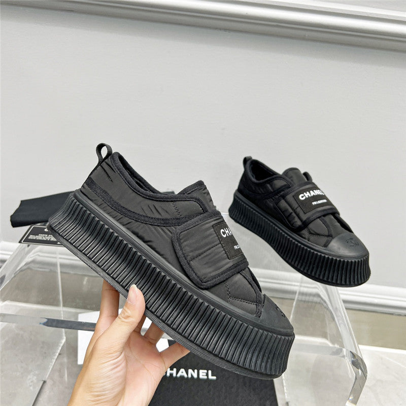High Quality Luxury Chanel New Casual Sports Style Bread Shoes – Style 06630 product detail
