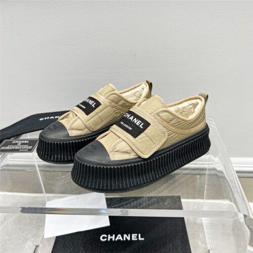 High Quality Luxury Chanel New Casual Sports Style Bread Shoes alternate view