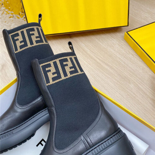 High Quality Luxury Fendi Fly Knit Stitching Fashionable Martin Boots product detail
