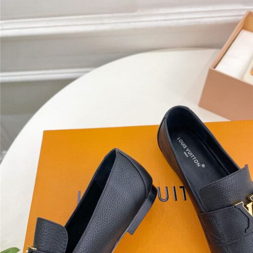 High Quality Luxury Louis Vuitton New Flat Loafers product detail