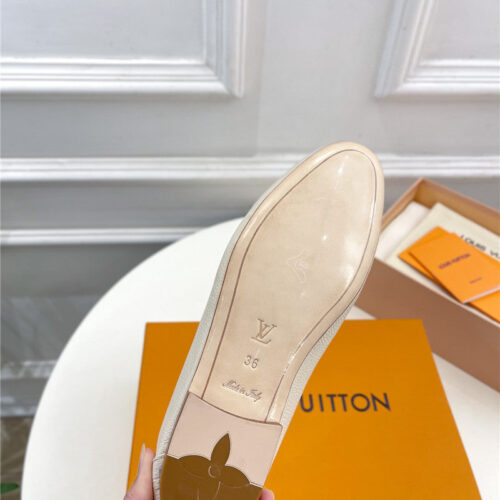 High Quality Luxury Louis Vuitton New Flat Loafers product detail