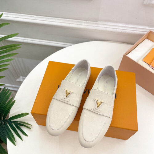 High Quality Luxury Louis Vuitton New Flat Loafers – Style 89475