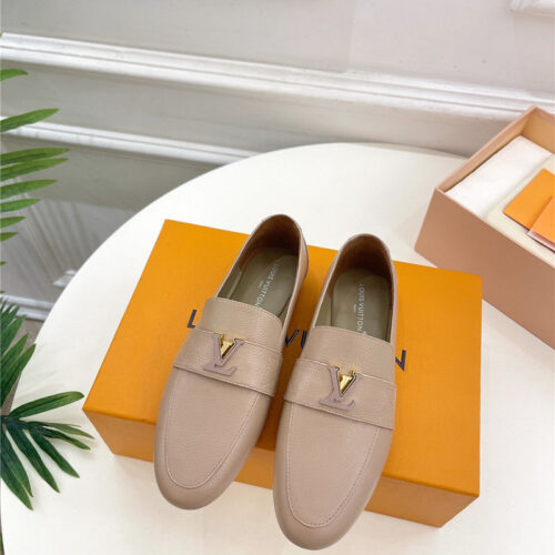 High Quality Luxury Louis Vuitton New Flat Loafers – Style 55011