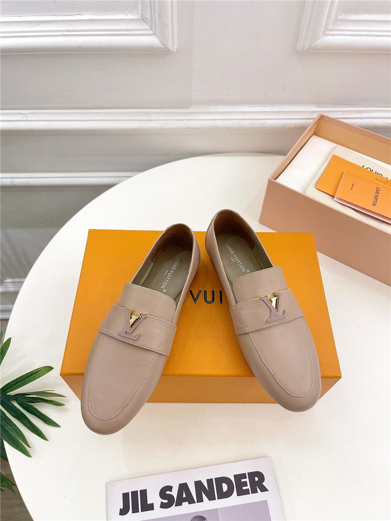 High Quality Luxury Louis Vuitton New Flat Loafers – Style 55011 product detail