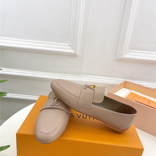 High Quality Luxury Louis Vuitton New Flat Loafers – Style 55011 product detail