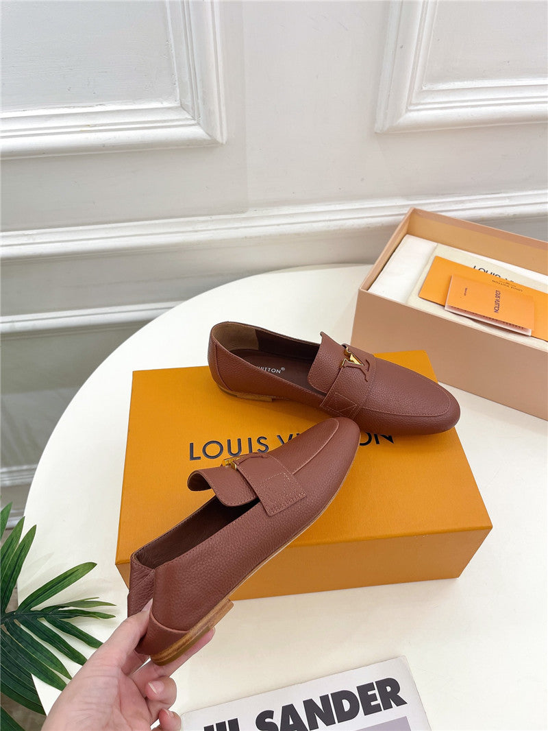 High Quality Luxury Louis Vuitton New Flat Loafers – Style 87779 product detail