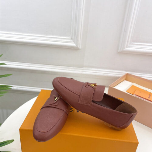 High Quality Luxury Louis Vuitton New Flat Loafers – Style 87779 product detail