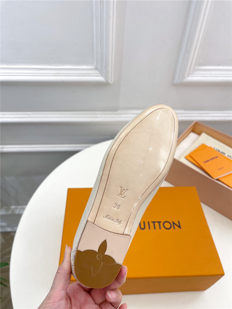 High Quality Luxury Louis Vuitton New Flat Loafers – Style 87779 product detail