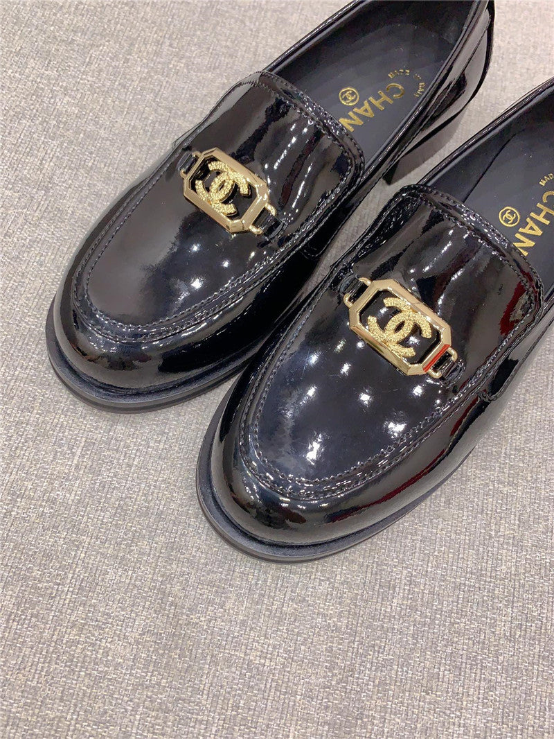 High Quality Luxury Chanel New Flat Loafers – Style 58470 product detail