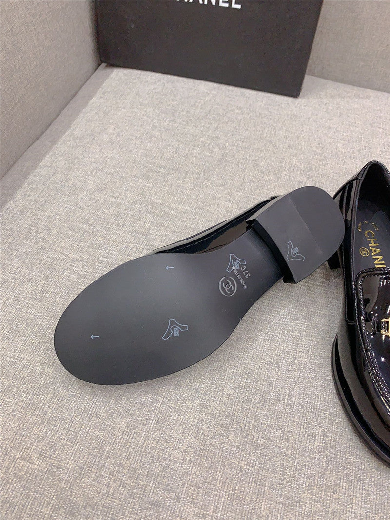 High Quality Luxury Chanel New Flat Loafers – Style 58470 product detail
